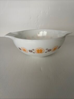 Vintage Pyrex Cinderella Mixing Bowl  4Qt. #444
